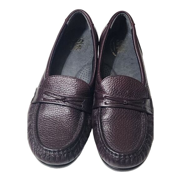 SAS Women's 7.5 M Burgundy Leather Tripad Comfort Foot Bed Loafers - Picture 1 of 15